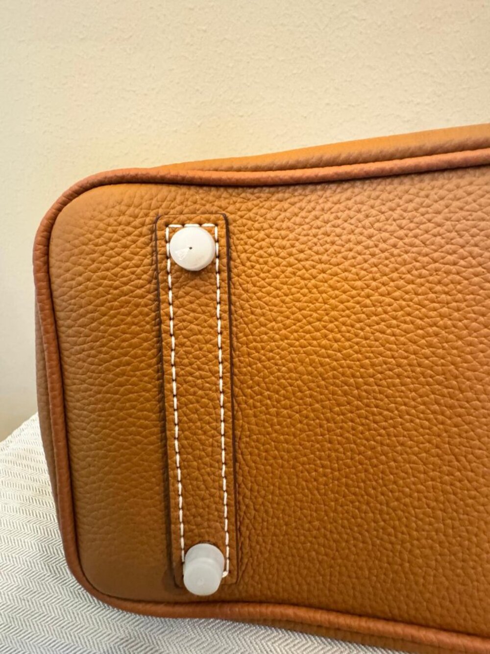 AS-NEW TOGO LEATHER SATCHEL BAG - Picture 12 of 14
